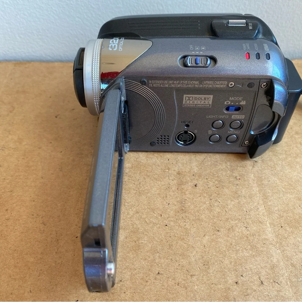 JVC Everio GZ-MG27U digital Camera